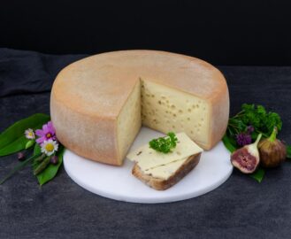 Bremenrieder mild mit Brot